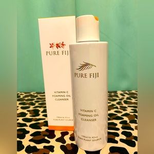 Pure Fiji Vitamin C Foaming Facial Cleanser